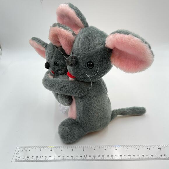 Vintage Musical Gray Momma Mouse Holding Baby Wind Up Lullabye Korea Plush - Picture 6 of 12